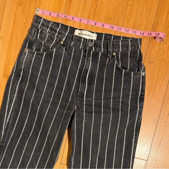 Reformation Roper Jeans Size 26 - Picture 11 of 15